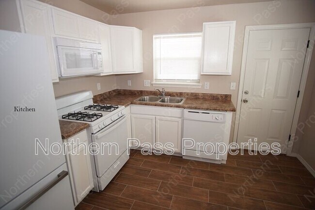 Foto del edificio - 5820 Tamburo Ct