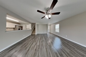 Building Photo - 20731 Desert Shadows Ln
