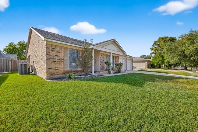 Building Photo - 2018 Windy Meadow Dr