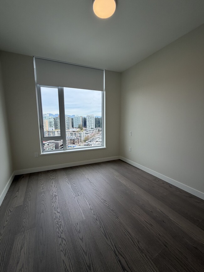 Building Photo - 6138 Birney Av