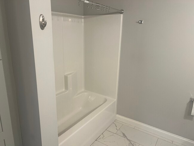 Foto del edificio - 728 Pleasant Meadow Ln