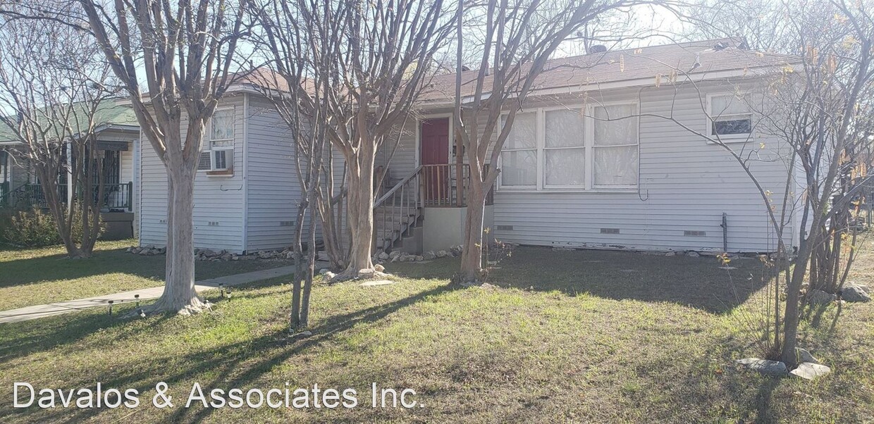 Primary Photo - 3 br, 1 bath House - 2740 W Huisache