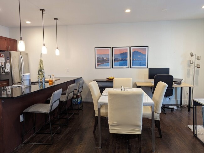 Dining area - 1526 N 2nd St