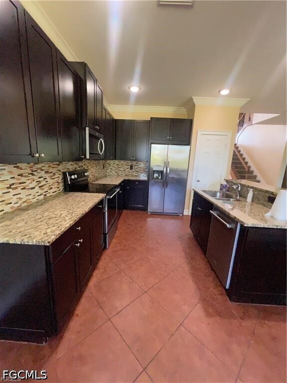 Foto del edificio - 2427 Ashbury Cir