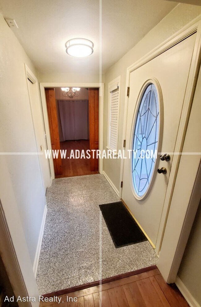 Building Photo - 3 br, 2 bath House - 6500-1 W 77th Ter