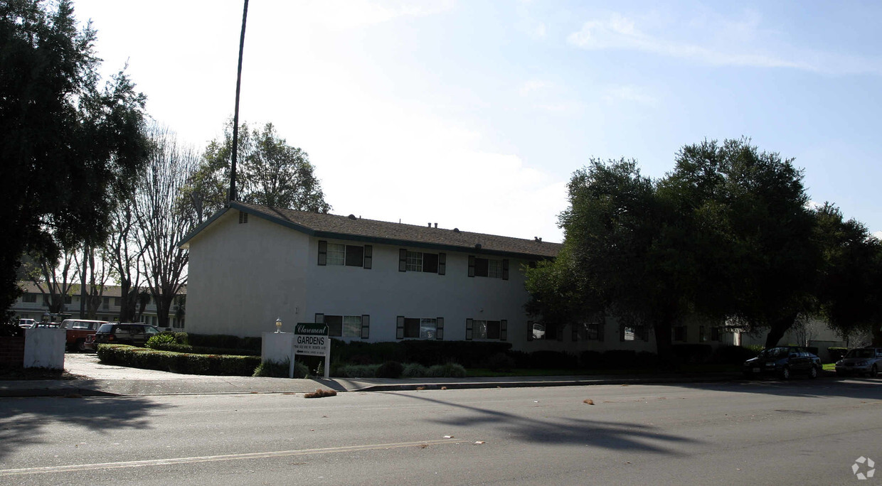 Foto del edificio - Claremont Gardens