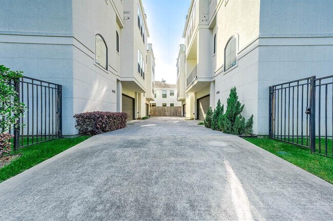 Foto del edificio - 4707 Jackson St