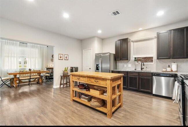 Foto del edificio - 3755 W Alessano Ln