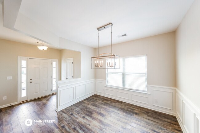 Building Photo - 1320 Kensington Blvd