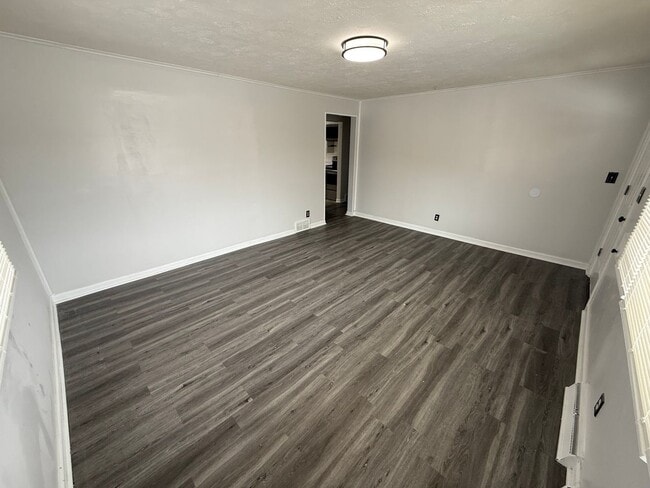 Photo - DELHI - Adorable 3 Bed 1 Bath Ranch 2 Car House