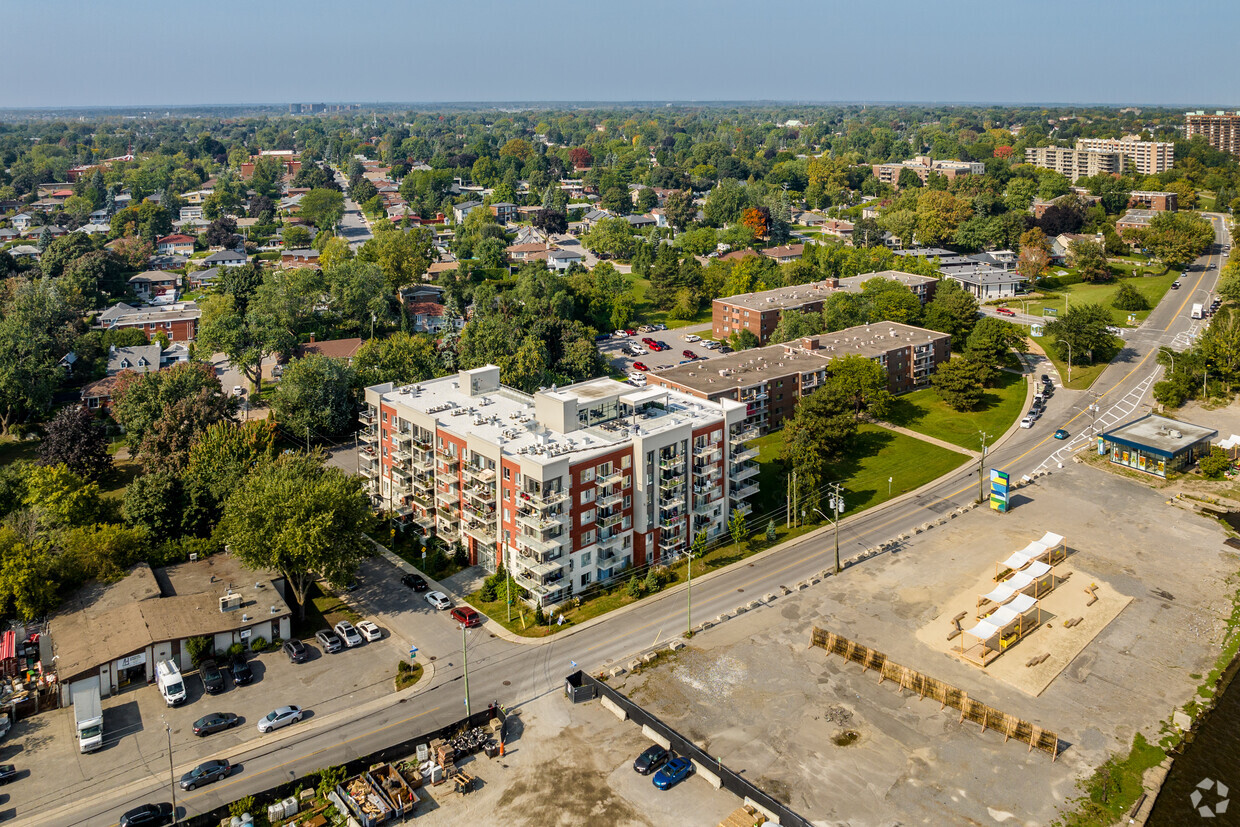 Aerial Photo - Le Nautica
