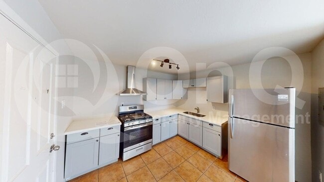 Building Photo - 1548 W McKinley St