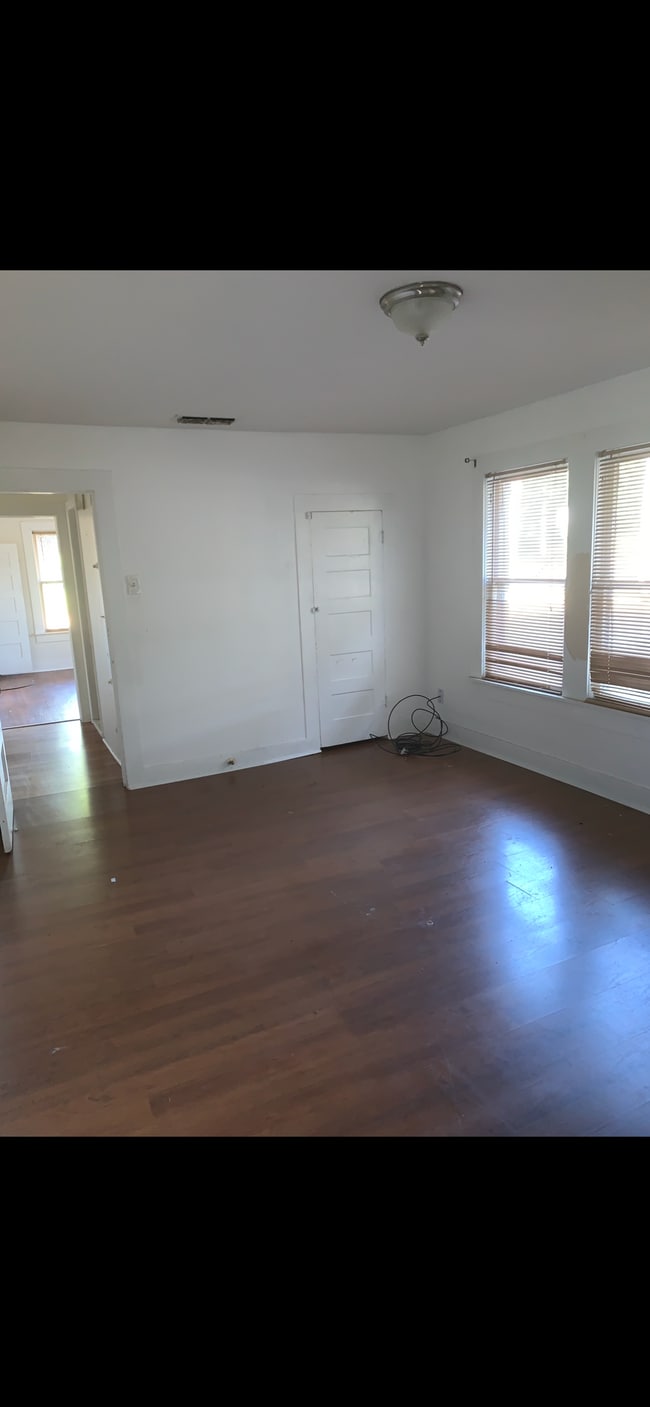 Bedroom two - 2004 N Palace Ave