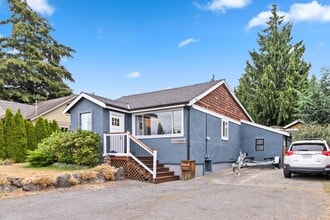 Building Photo - 1147 Colville Rd