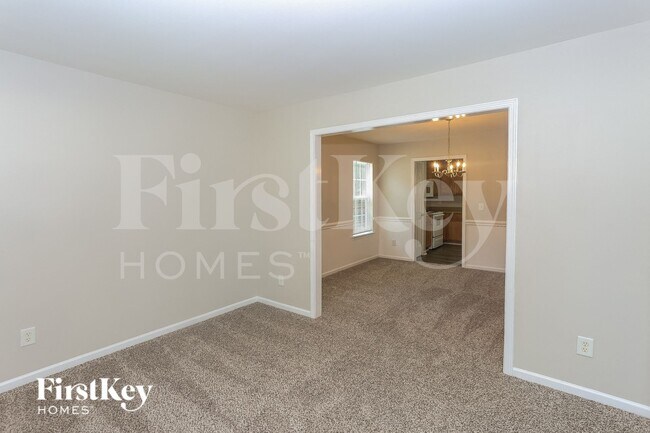 Foto del edificio - 8605 Royal Bluff Dr