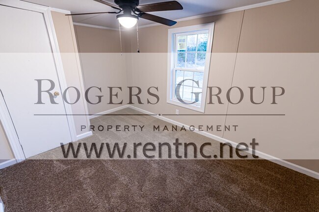 Foto del edificio - 2 Country Ln