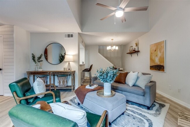 Building Photo - Stunning Newly Renovated Condo by Love Field