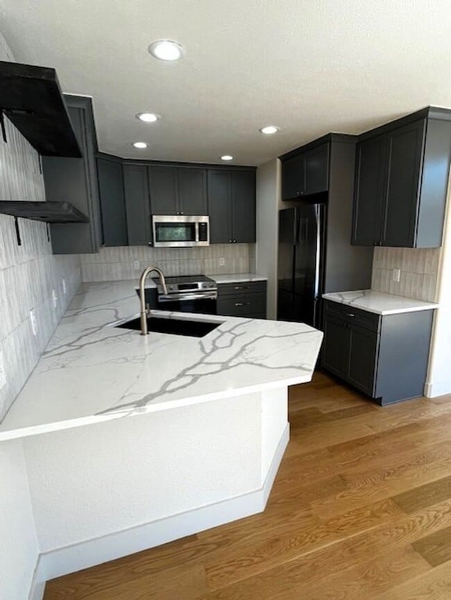 Building Photo - 55 Salt Lick Pl