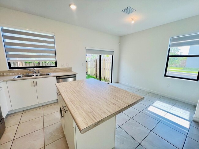 Foto del edificio - 11805 SW 246 Terrace