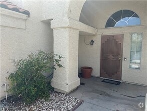 Building Photo - 10041 Dove Ridge Dr