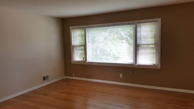 Foto del edificio - 1313 E Howard Ave