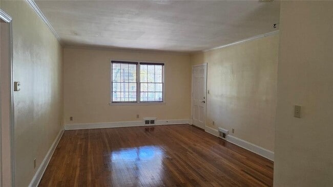 Building Photo - 1845 Monroe Dr NE