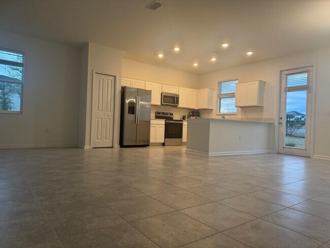 Foto del edificio - 240 Bogey Dr