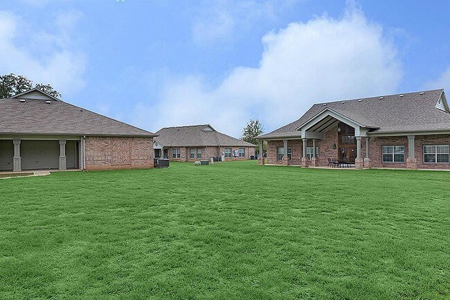 Building Photo - 2405 J J Flewellen Rd
