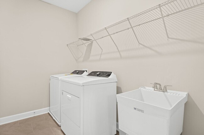 Foto del edificio - 489 Caiden Dr