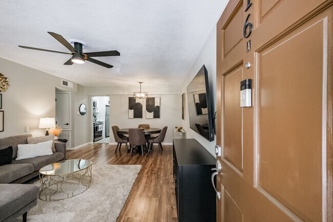 Foto del edificio - 2507 Montrose Blvd