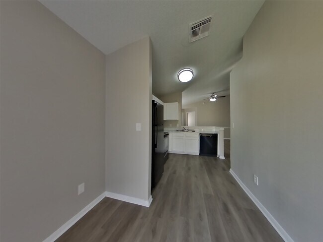 Foto del edificio - 3134 Boynton Dr