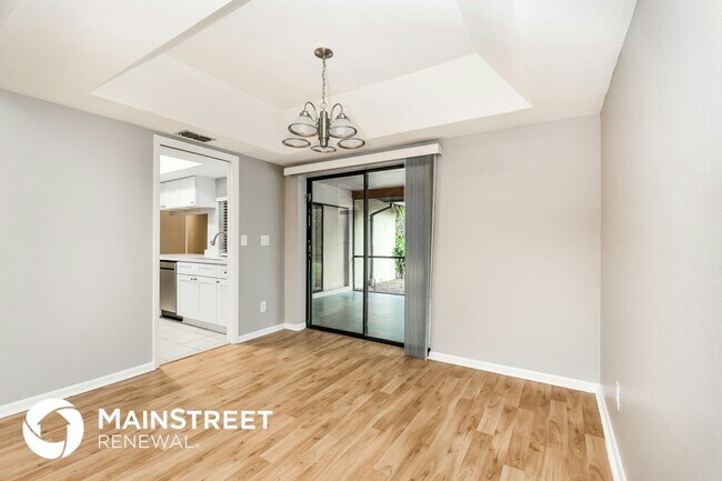 Foto del edificio - 8445 Winged Foot Dr