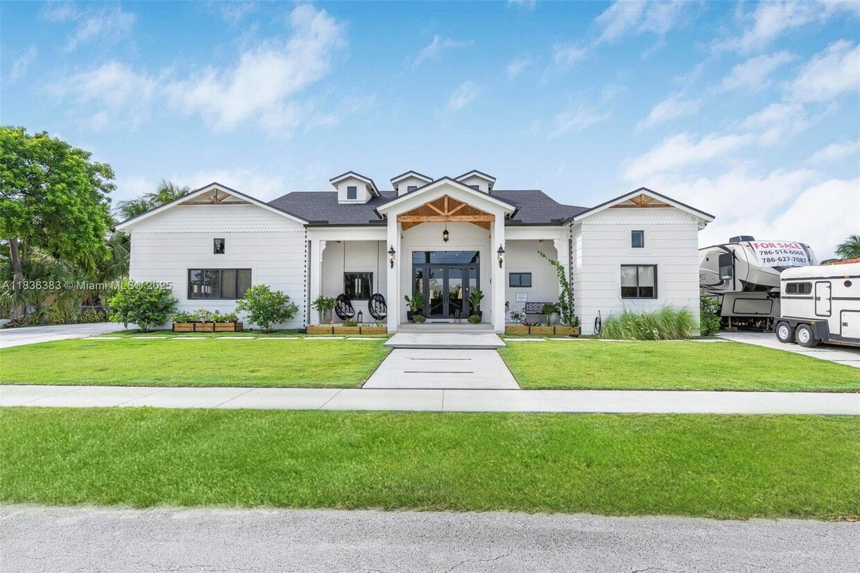 Primary Photo - 9291 SW 88th St
