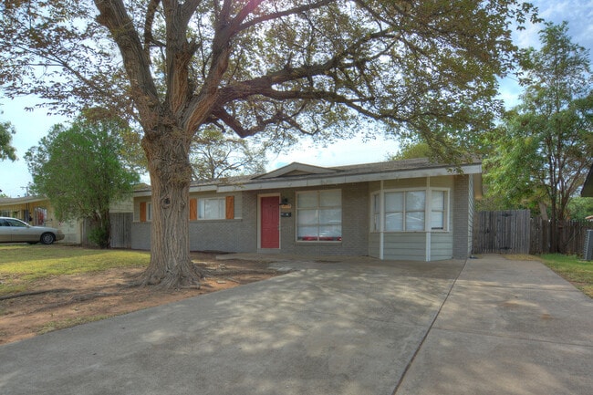 Building Photo - 6019 Orlando Ave