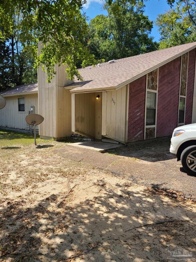Building Photo - 339 E Olive Rd