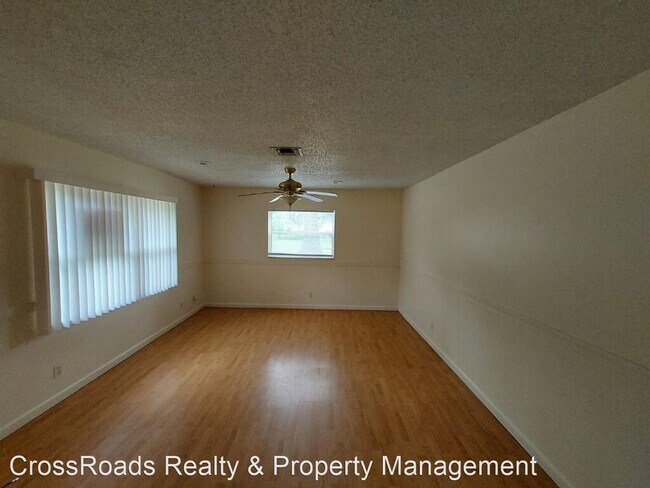 Building Photo - 3 br, 2 bath House - 2508 NE 15 AVE