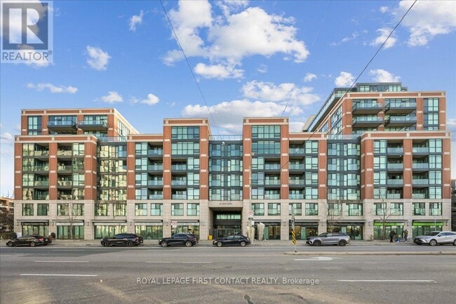 Building Photo - 525-525 Wilson Ave