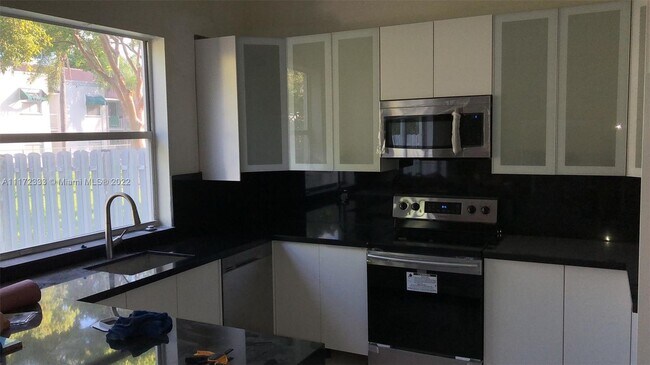 Building Photo - 9741 NW 45th Ln