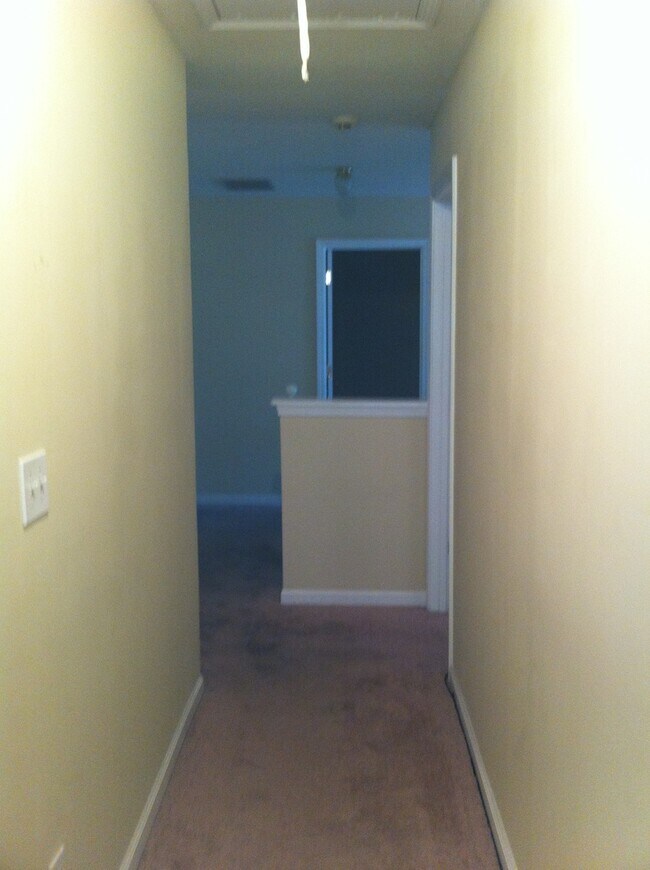 Foto del edificio - Newly Renovated Stunning House for Rent 4 ...