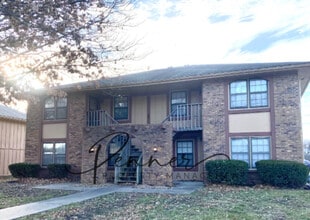 Building Photo - 105 SW 20th St