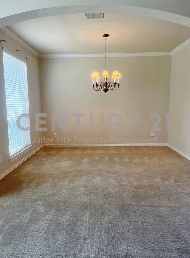 Building Photo - Spacious 2-Story 5/4/2 on Cul-de-sac in Ga...