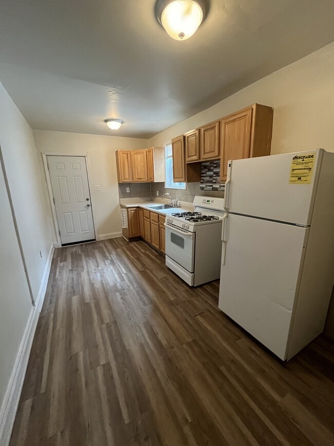 Foto del edificio - 2947 Kip St