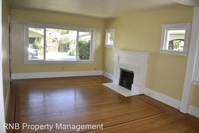 Foto del edificio - 2 br, 1 bath House - 1083 Santa Ynez Way