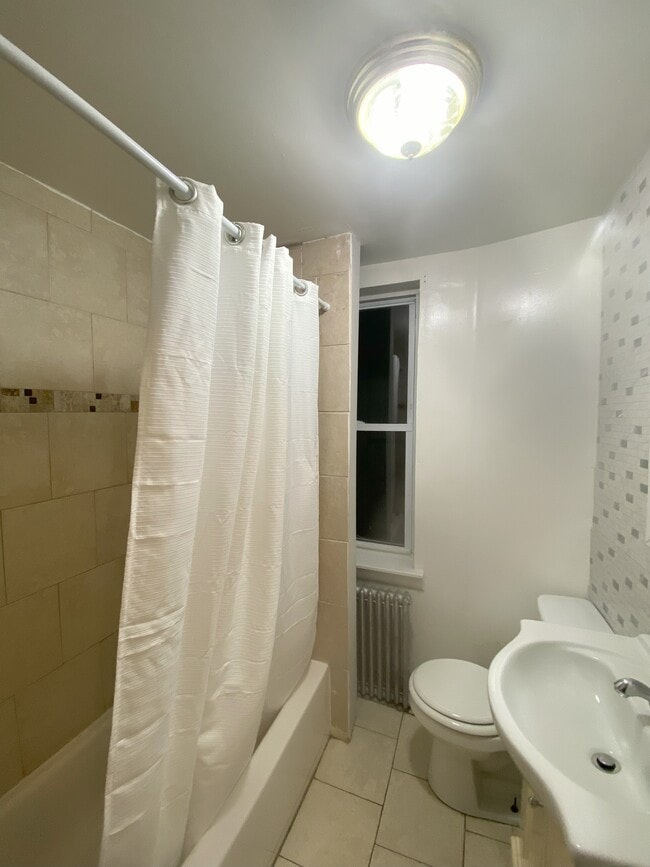 Foto del edificio - 1635 Lecount St