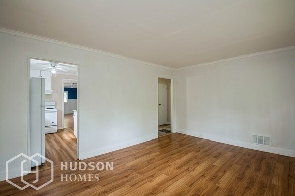 Building Photo - AVAILABLE NOW! - 1255 E COLFAX, SOUTH BEND...