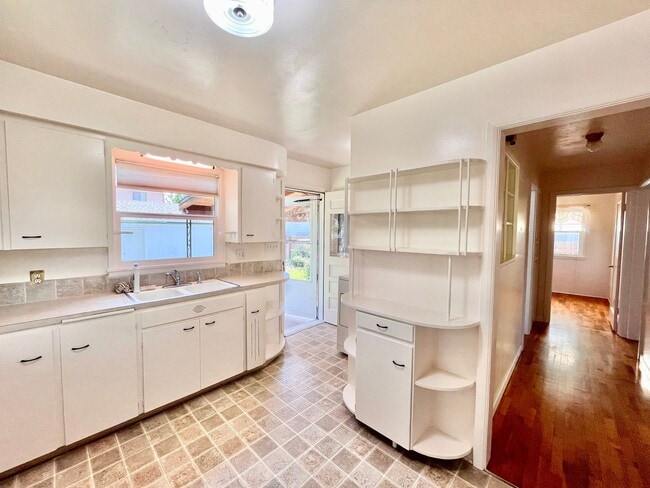 Foto del edificio - Cozy 2 bed 1 bath Home with Fenced Yard!