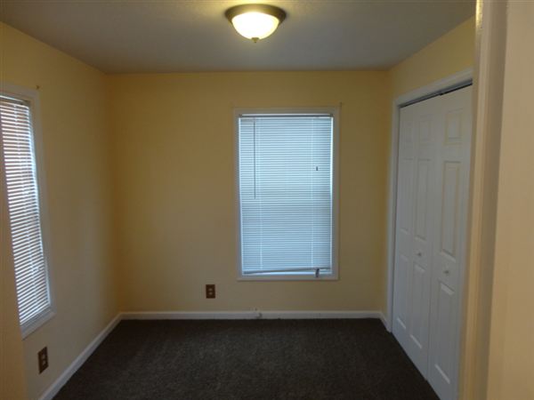 Building Photo - 3613 Huggins Ave