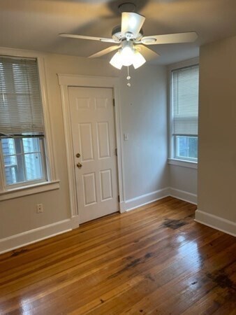 Foto del edificio - 468 E 7th St
