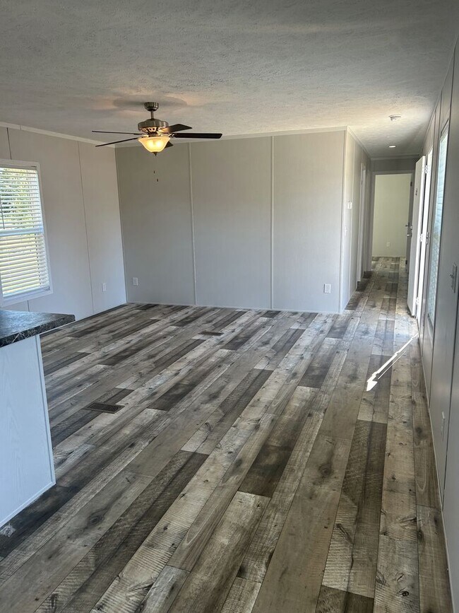 Building Photo - New Home! 3 Bedroom/2 Bath