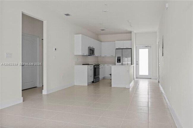 Foto del edificio - 8001 NW 41st St